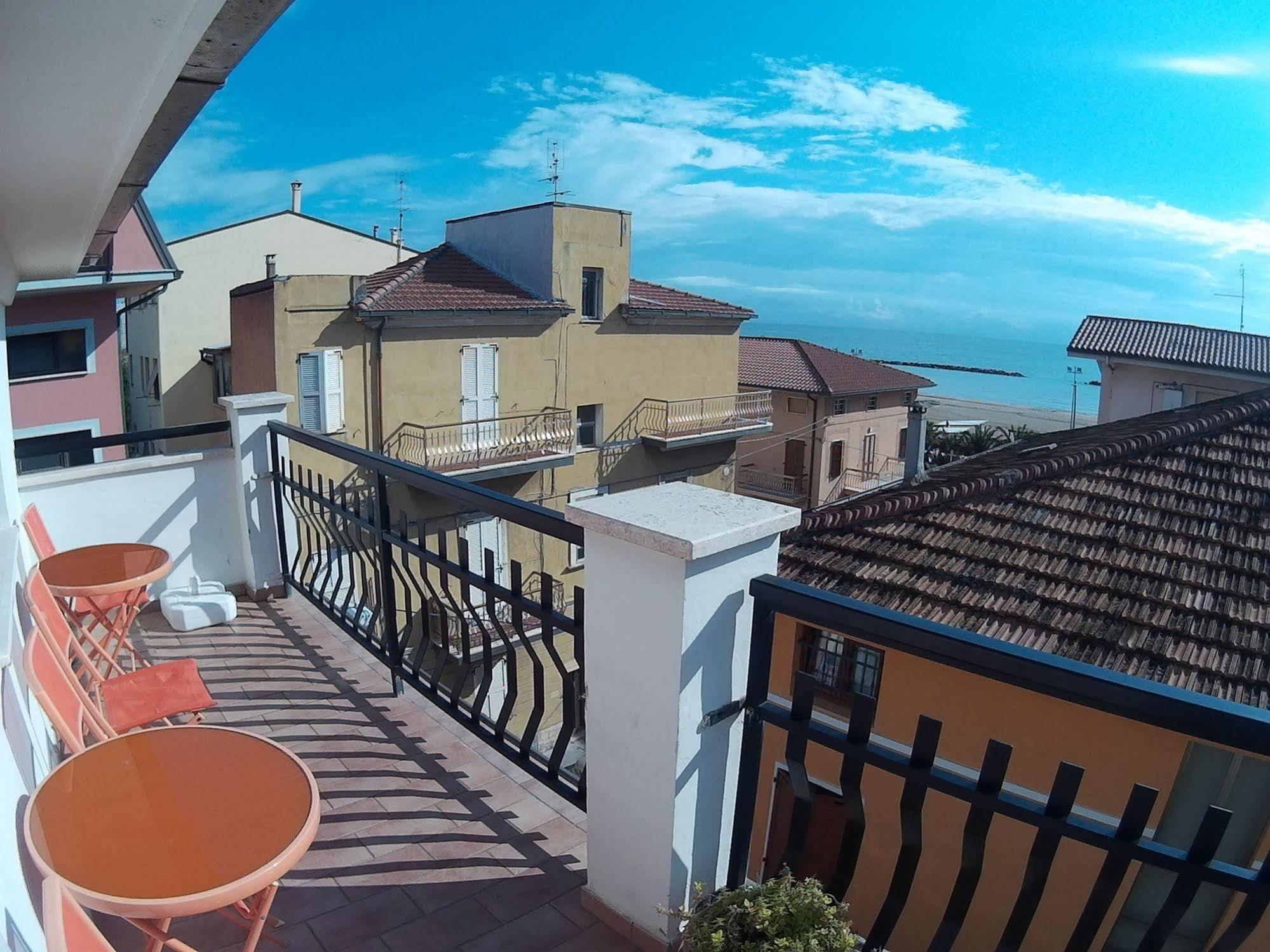 Birilli B&B Civitanova Marche Extérieur photo